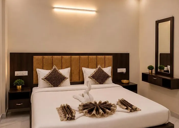 Hotel A-Abhinandan Palace Near Ram Mandir